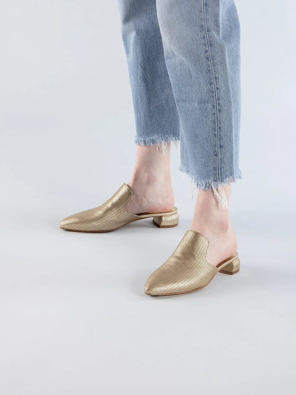 SAGE 106 - Gold Leather Mule - image 6,side view